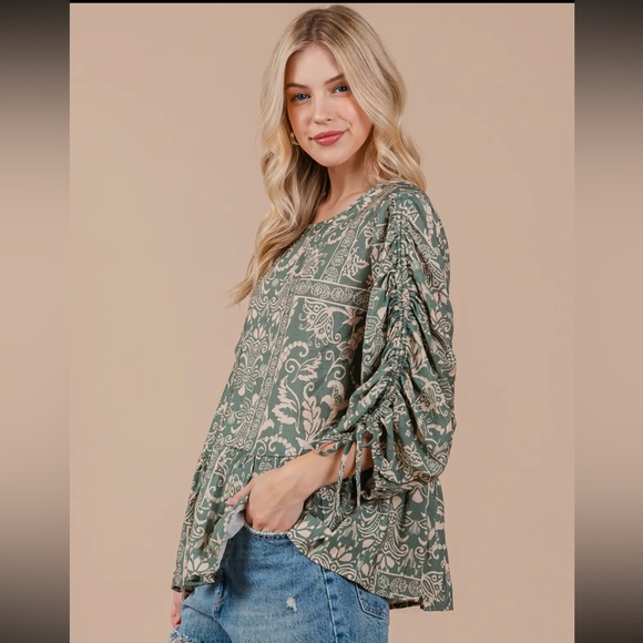 Boho Abstract Quarter Sleeve Top - Picture 4 of 5